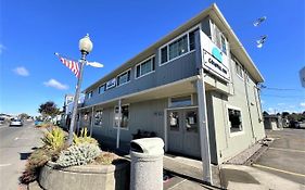 Coastal Inn And Suites